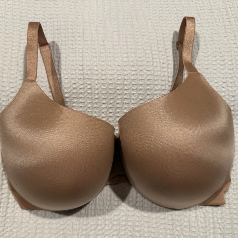 Victoria's Secret Smooth nude padded Bra